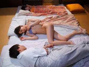 Anh kế da đen và cô em gái thích chuối to