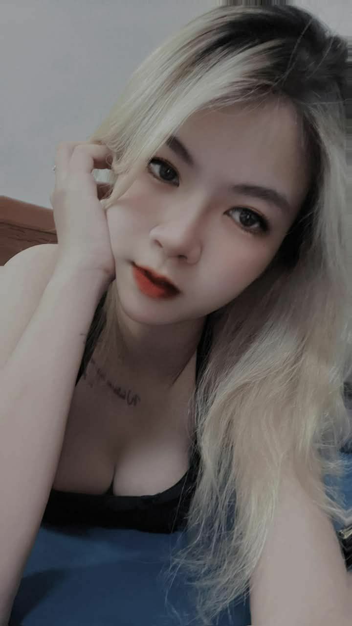 THỜI GIAN NGƯỜI LỚN Lola Fae nhỏ nhắn bị địt để xuất tinh và sau đó là quan hệ tình dục qua đường hậu môn